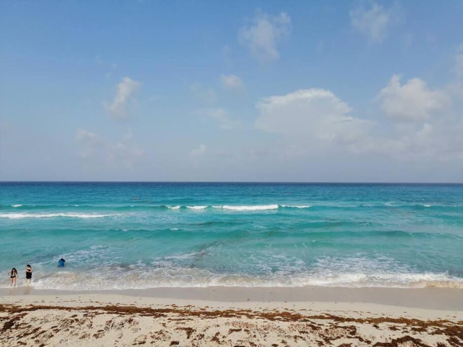 Confortable Depa En Condominio Frente Al Mar! Cancún Kültér fotó