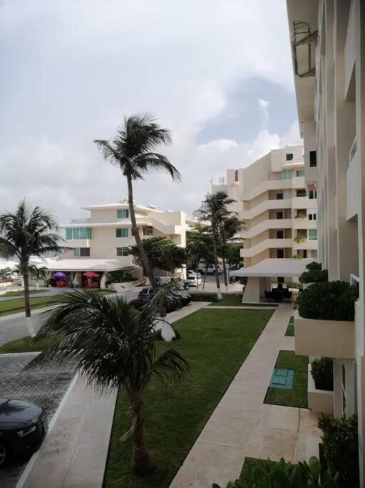 Confortable Depa En Condominio Frente Al Mar! Cancún Kültér fotó