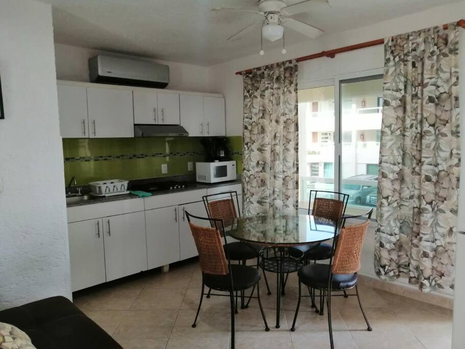 Confortable Depa En Condominio Frente Al Mar! Cancún Kültér fotó
